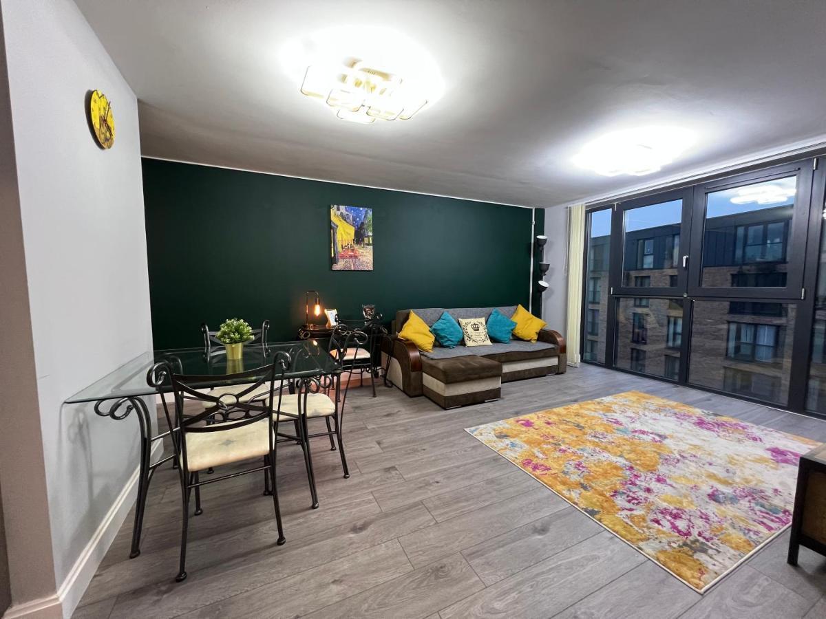 Stunning Top Floor Southside Apartment 2 Beds Parking Wifi Netflix Birmingham Eksteriør billede